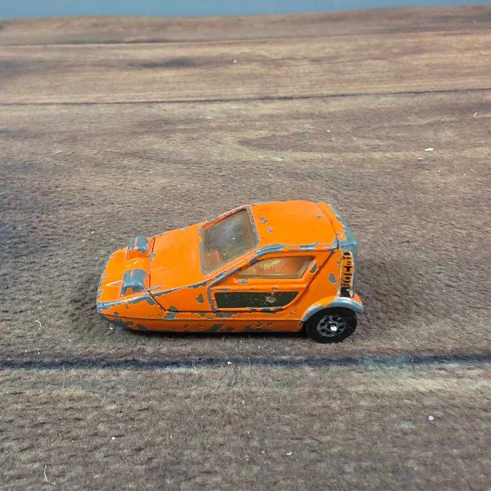 Corgi Toys Bond Bug 700 ES Kids OS Orange Good Whizzwheels Diecast Car